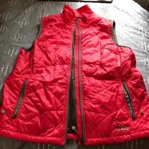 L.L. Bean Jackets & Coats - LL Bean Light Weight Puffer vest L.L. Bean Jackets & Coats - LL Bean Light Weight Puffer vest